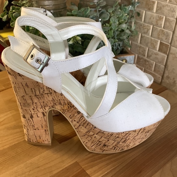Wet Seal White Canvas Chunky Block Cork Heel Platform Sandals - Picture 5 of 13